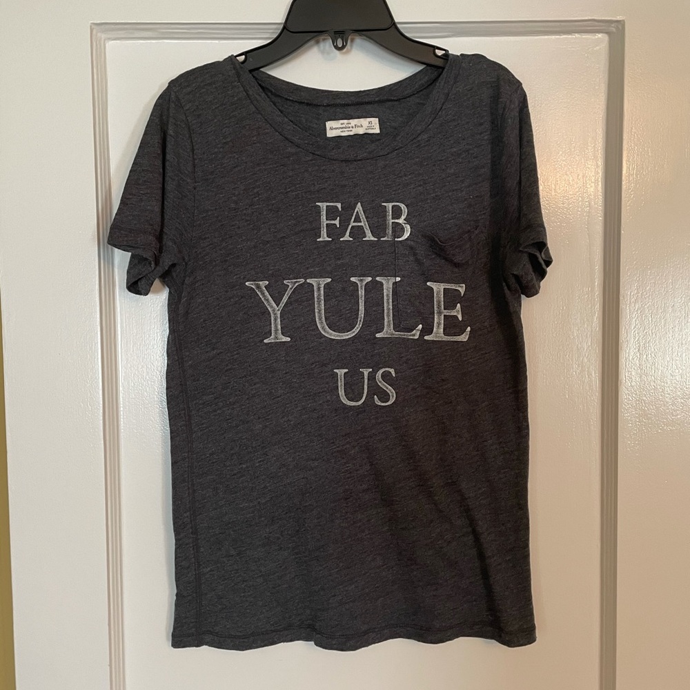 Women’s gray T-shirt